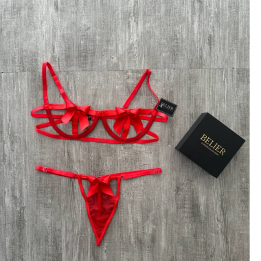 conjunto sujetador y tanga con lazos