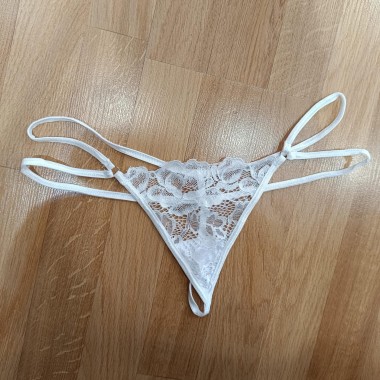 Sujetador y braga de encaje Belier